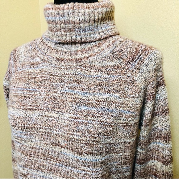 Columbia Turtleneck Sweater - Picture 5 of 8